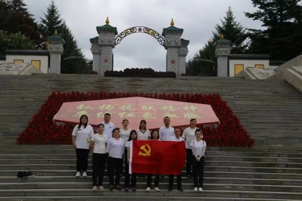 慶祝建黨103周年新黨員入黨宣誓、老黨員重溫入黨誓詞活動。(圖2) conew_微信圖片_20240706085152.jpg