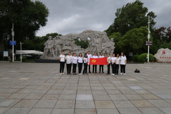 慶祝建黨103周年新黨員入黨宣誓、老黨員重溫入黨誓詞活動。(圖6) conew_微信圖片_20240706085222.jpg